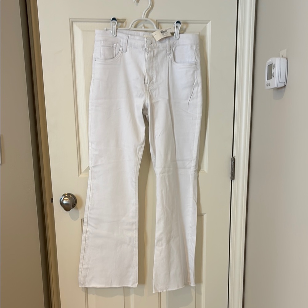 Kut from the Kloth White Flare Jeans size 10